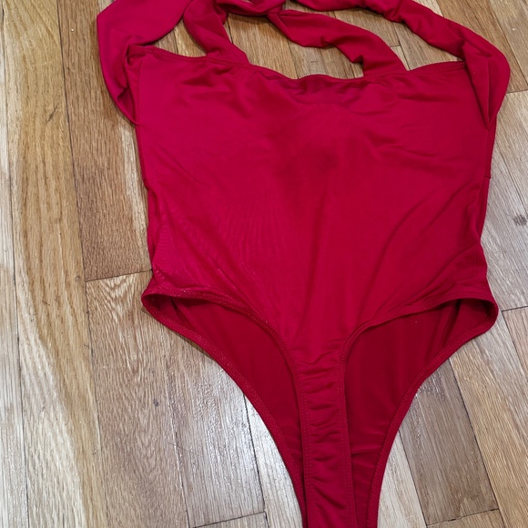 BRAND NEW WITH TAG FASHION NOVA SEND ME FLOWERS BODY SUIT - Picture 5 of 5